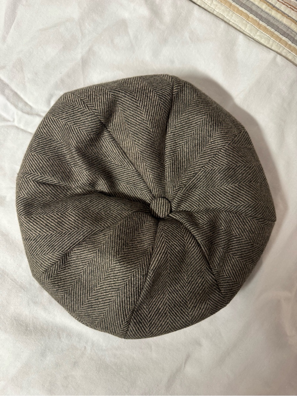 Men’s Herringbone Newsboy Cap in Brown